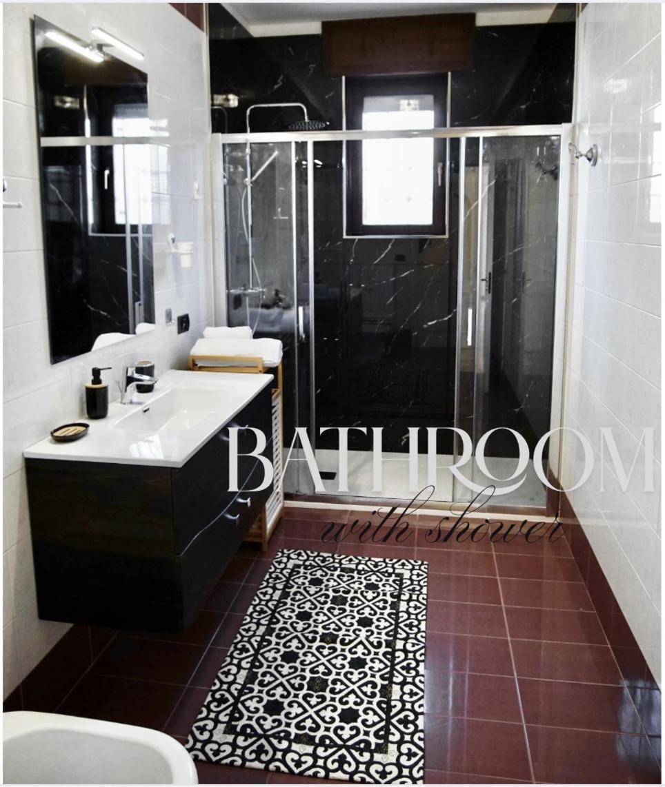 Lecce Holiday Rentals Apartamento *